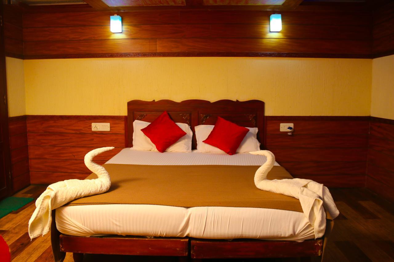 Hotel Harmony Houseboats Alappuzha Exteriér fotografie